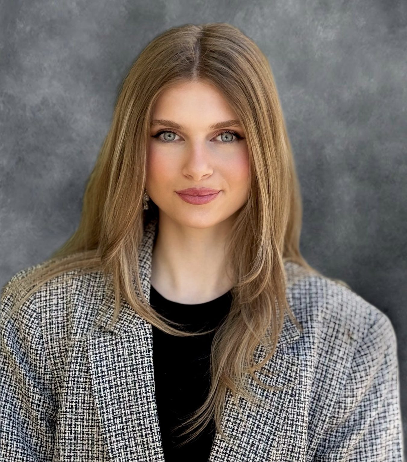 Kamila Hoxhalli - Peacock + Lewis